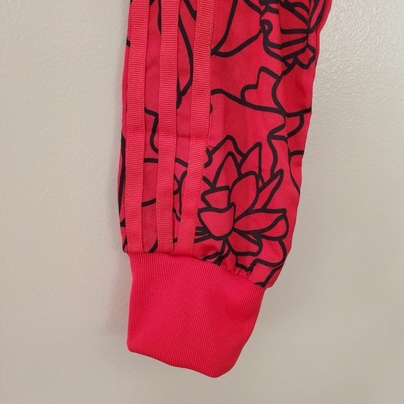 Cropped Pharrel Williams x Adidas track jacket - Picture 5 of 5